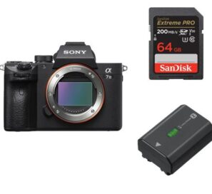Фотоаппарат Sony Alpha 7 III Full